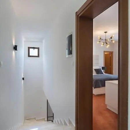 Vila Gradina *